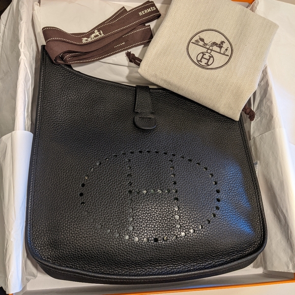 Hermes Handbags - Hermes Evelyn GM. Black.